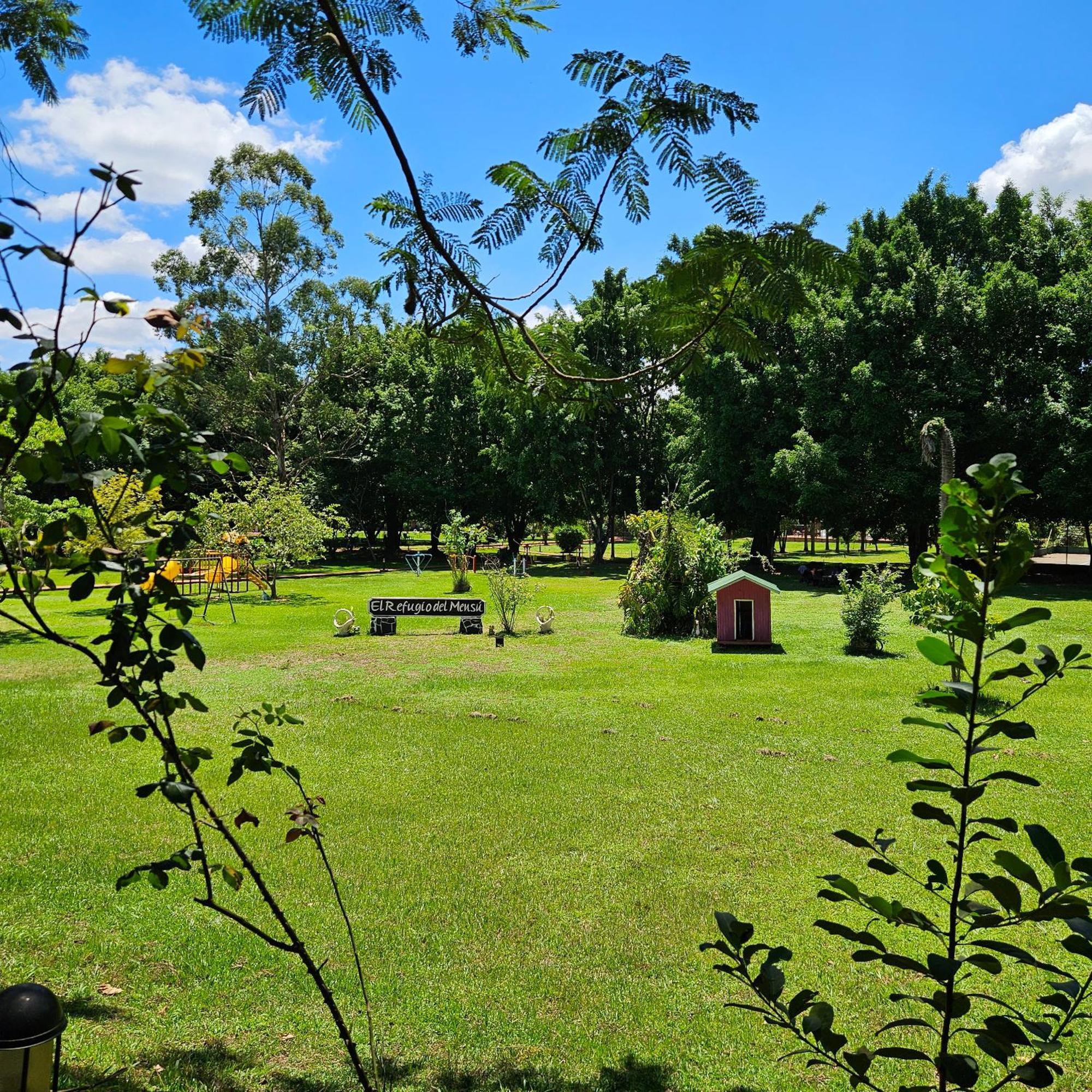 Cabanas El Refugio Del Mensu Puerto Iguazu Exterior photo