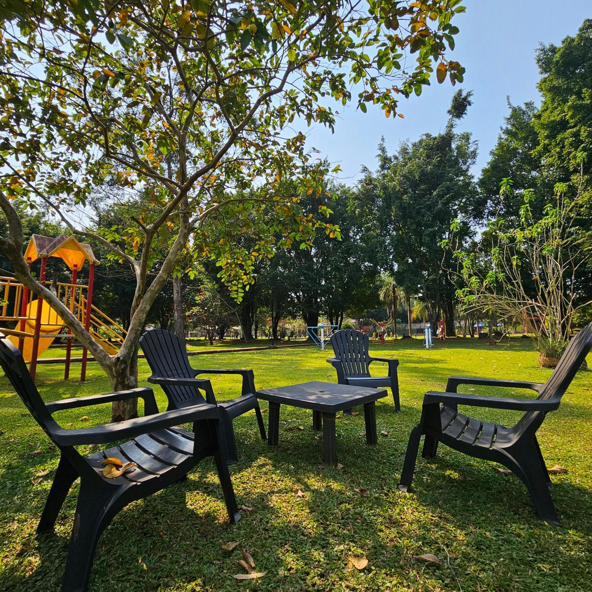 Cabanas El Refugio Del Mensu Puerto Iguazu Exterior photo