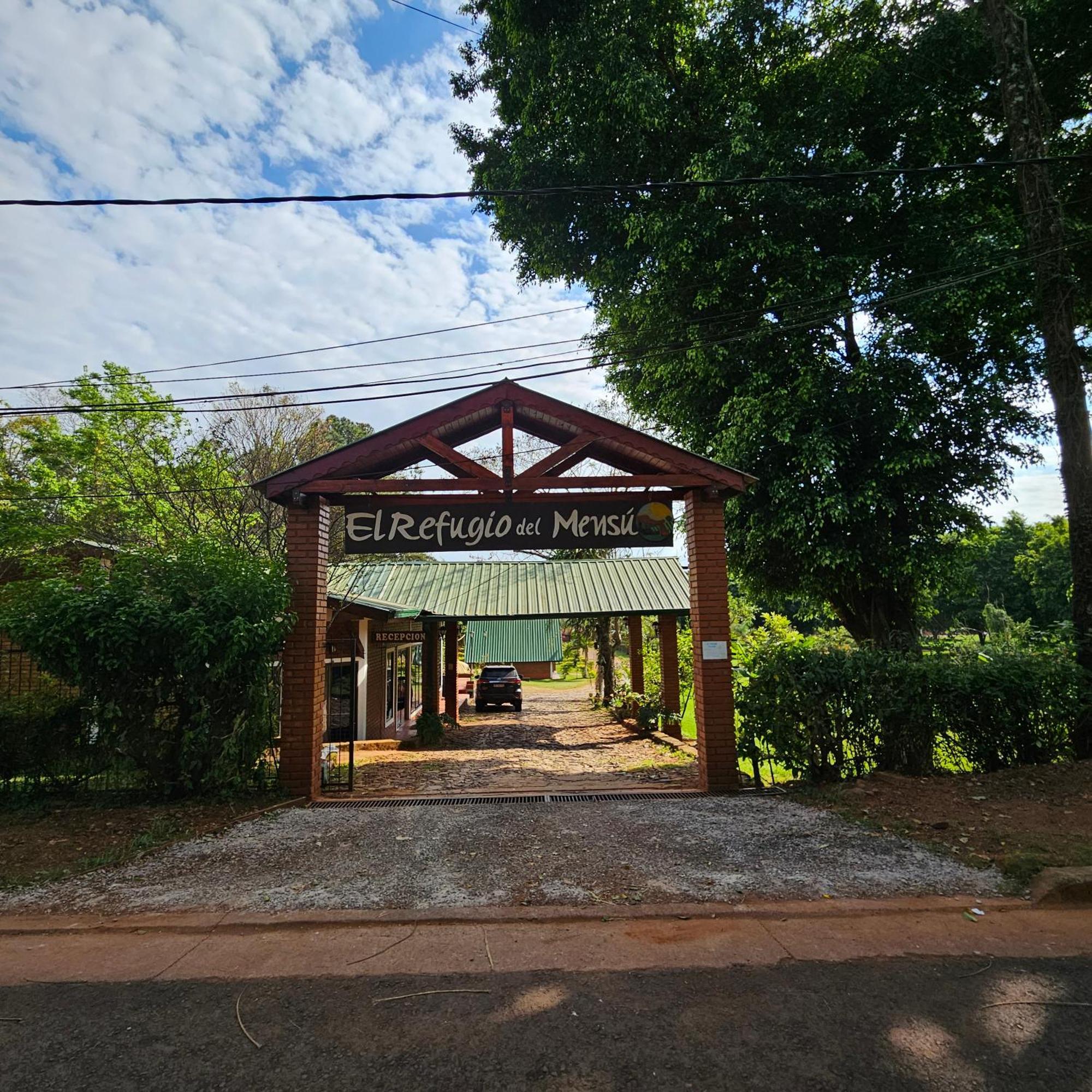 Cabanas El Refugio Del Mensu Puerto Iguazu Exterior photo